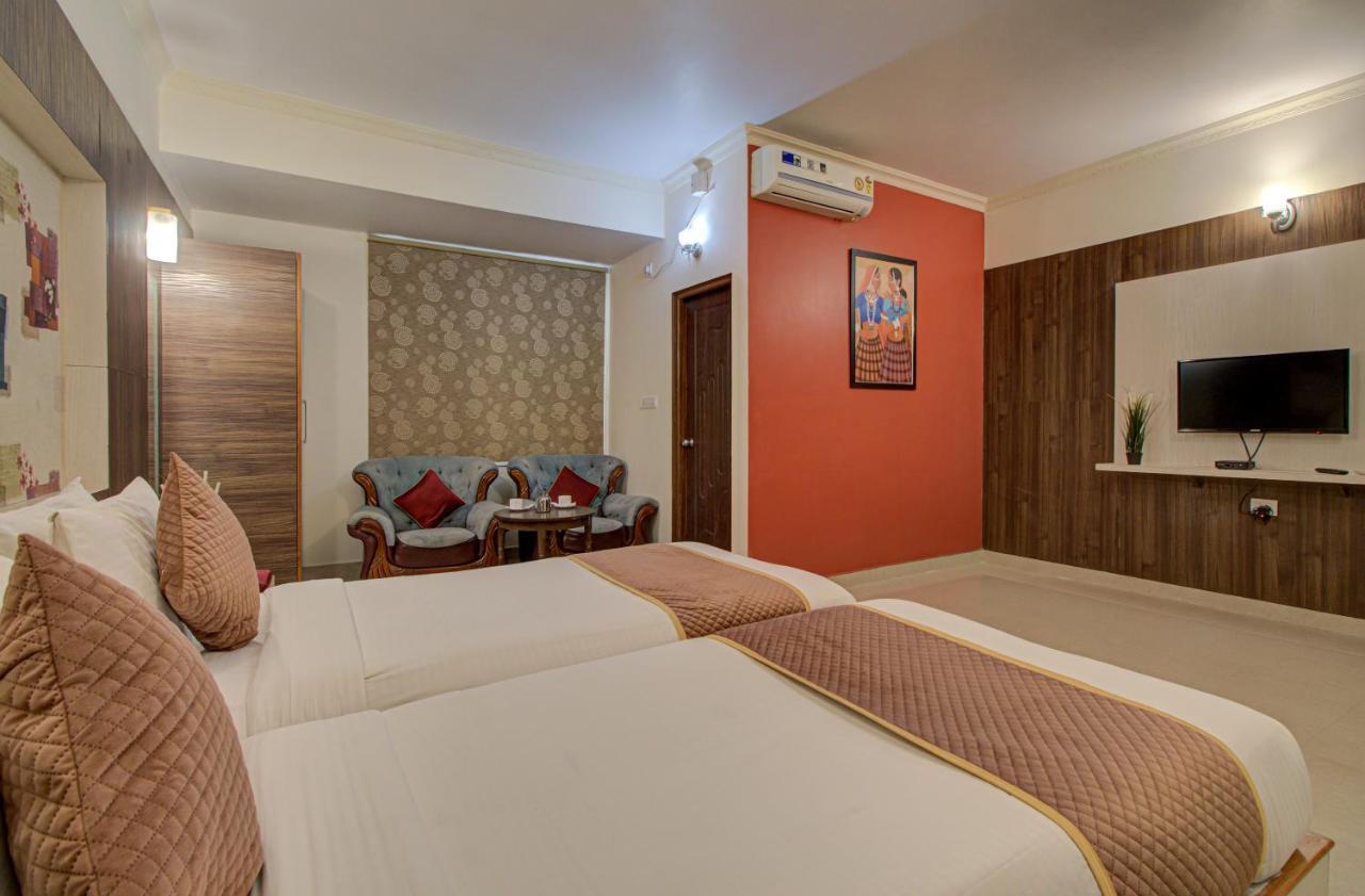 Hotel Royal Classio, Bengaluru Kültér fotó