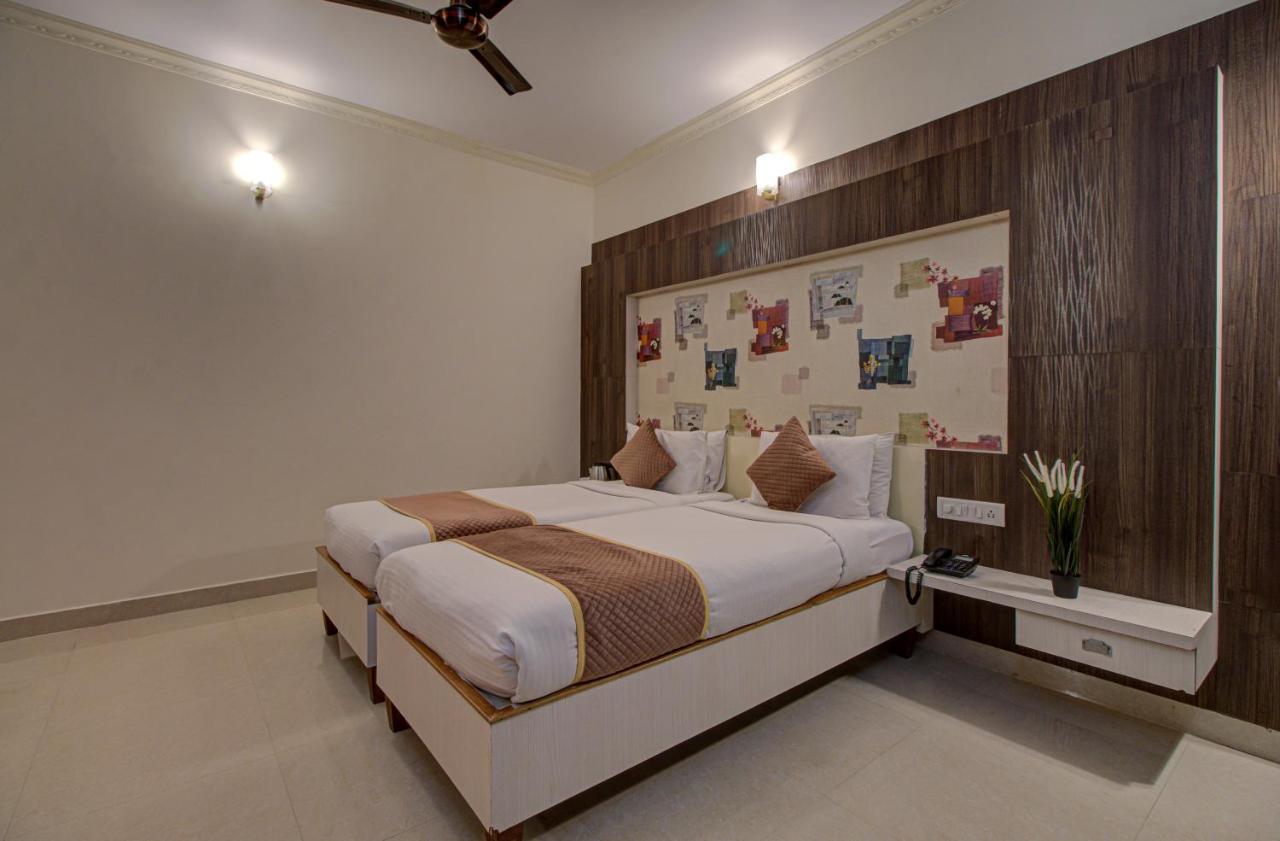 Hotel Royal Classio, Bengaluru Kültér fotó