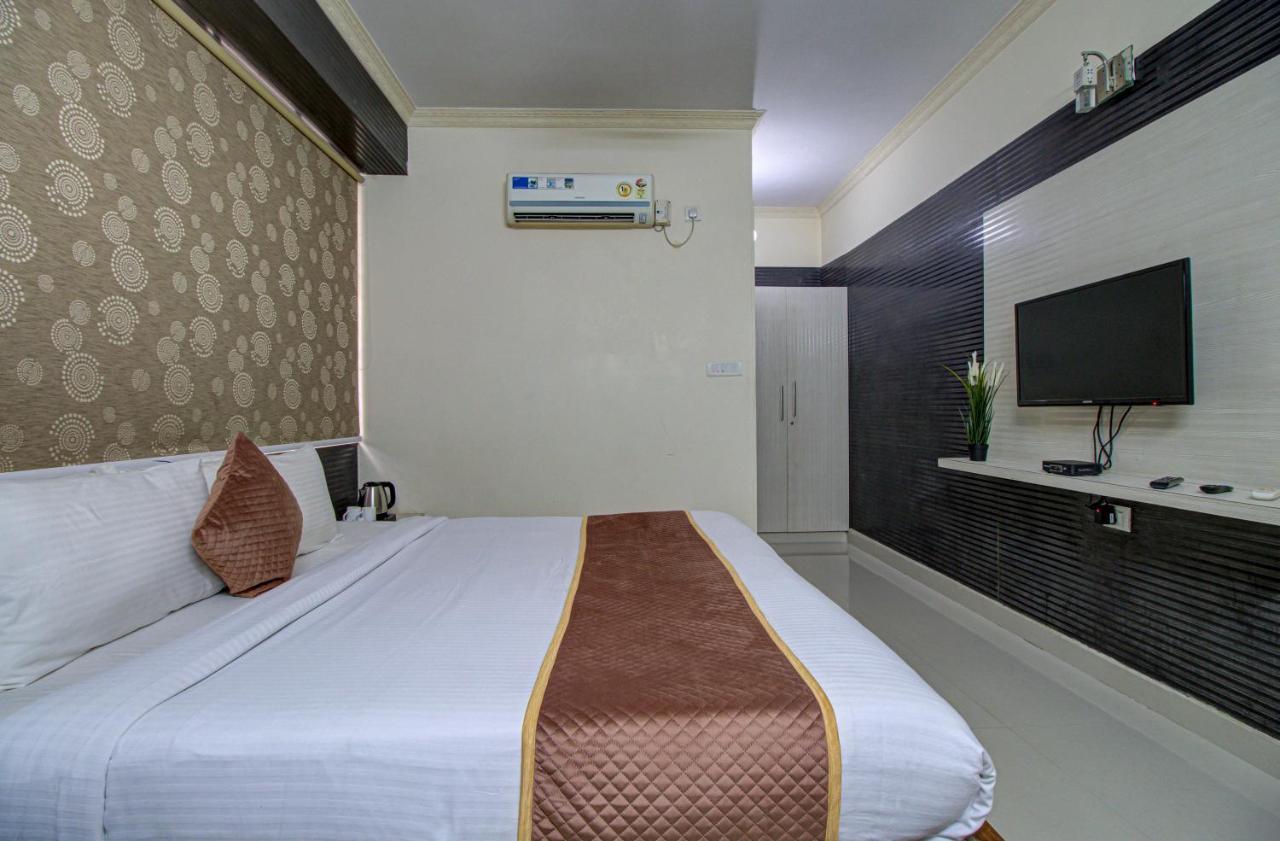 Hotel Royal Classio, Bengaluru Kültér fotó
